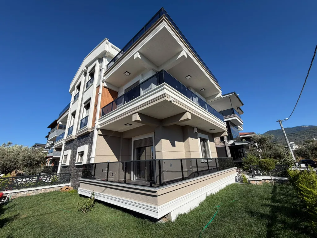 GÜRE SAHİLİNDE 4+1 ULTRA LÜX DENİZE YÜRÜME MESAFESİNDE TRİPLEX VİLLA - Görsel 3