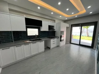 KAZDAĞLARI KIZILKEÇİLİDE HAVUZLU MÜSTAKİL GİYİNME ODALI ÇOK GENİŞ ULTRA LÜX VİLLA - Görsel 26