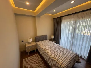 GÜRE SAHİLİNDE FULL EŞYA OPSİYONLU ULTRA LÜX 4+1 HAVUZLU SİTE İÇERİSİNDE TAM BAĞIMSIZ MÜSTAKİL VİLLA - Görsel 22