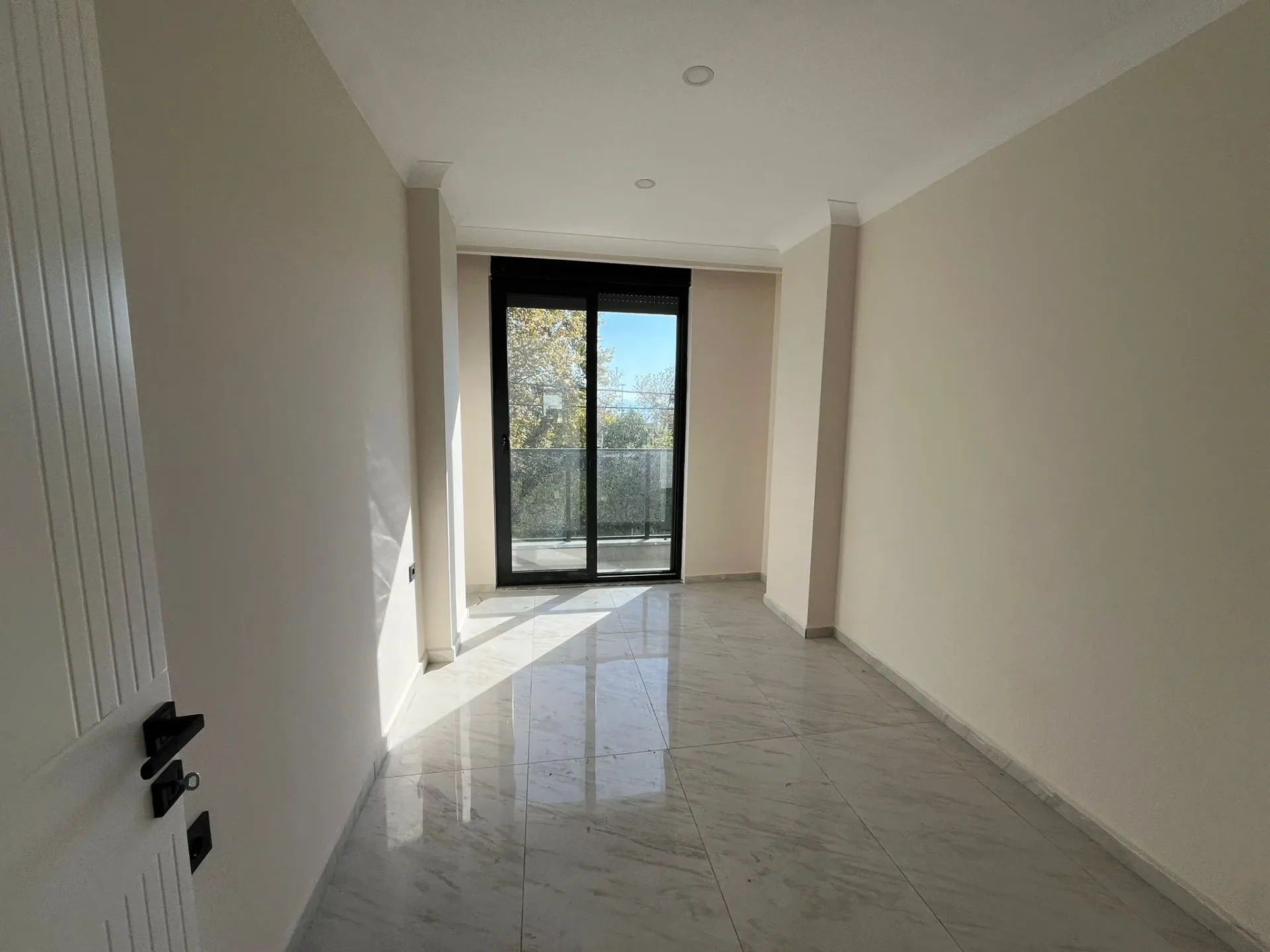GÜREDE DENİZE SIFIR TADINDA 3+1 TRİPLEX HER ODASINDA EBEVEYN BANYOSU OLAN VİLLA - Görsel 12
