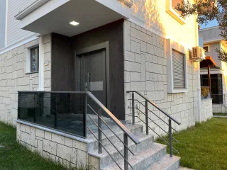ALTINOLUKTA 4 ODA 1 SALON MUHTEŞEM  DENİZ VE DAĞ MANZARALI TRIPLEX VİLLA - Görsel 4