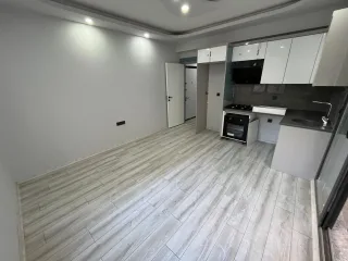 AKÇAY ÇAMLIYOL CADDESİNDE FIRSAT 1+1 SIFIR DAİRE - Görsel 20