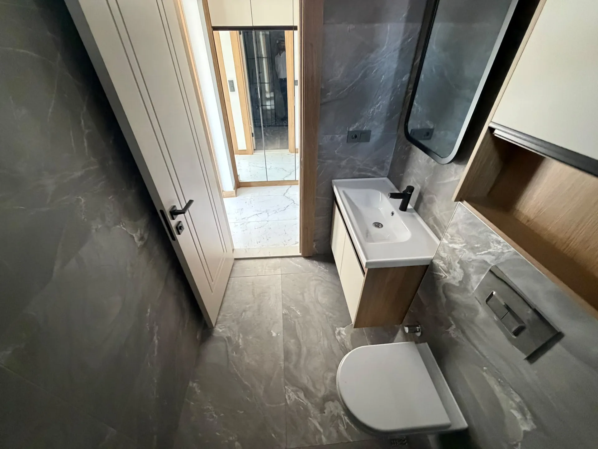ALTINOLUK MERKEZDE 1+1 SIFIR ULTRA LÜX DAİRE - Görsel 17
