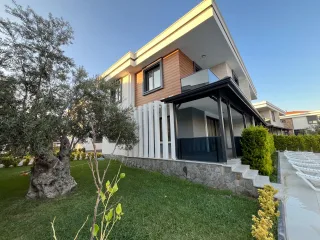 GÜRE SAHİLİNDE ULTRA LÜX SİTE İÇERİSİNDE 3+1 AYRI MUTFAK VİLLA - Görsel 38