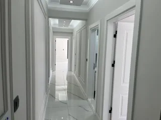 AKÇAYDA SARIKIZDA CADDE ÜSTÜ SIFIR BİNA DENİZE ÇOK YAKIN 2+1 AMERİKAN MUTFAK LÜX DAİRE - Görsel 20