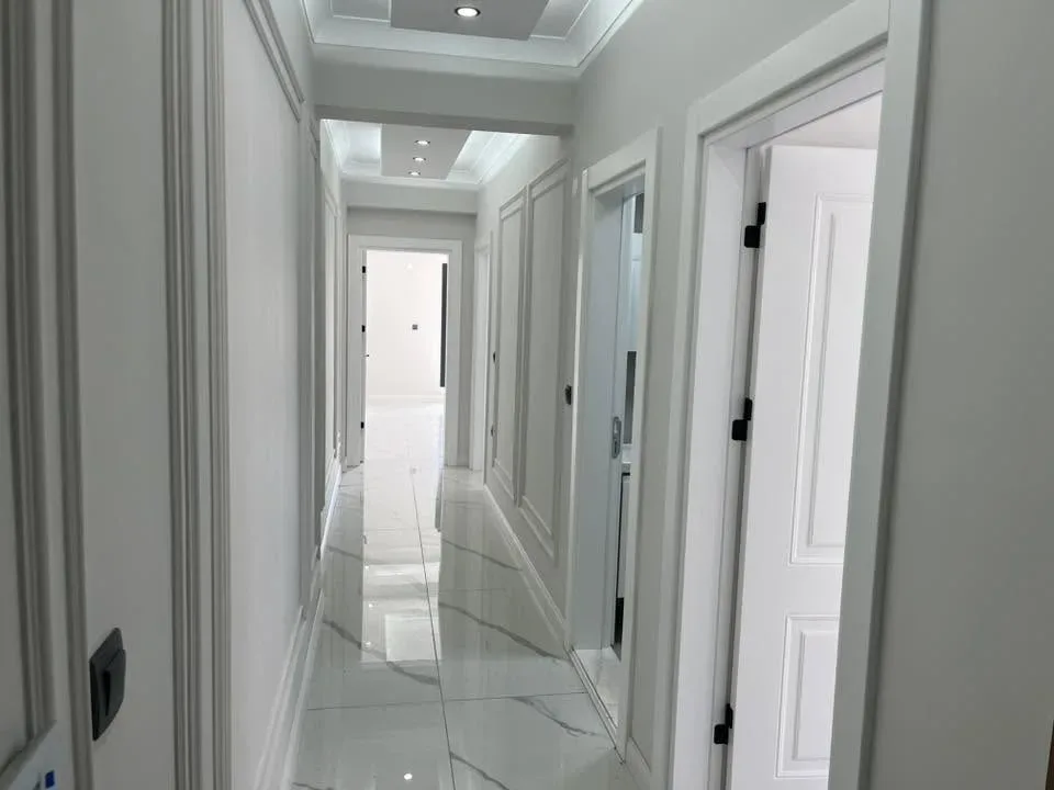 AKÇAYDA SARIKIZDA CADDE ÜSTÜ SIFIR BİNA DENİZE ÇOK YAKIN 2+1 AMERİKAN MUTFAK LÜX DAİRE - Görsel 20