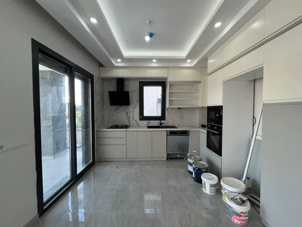 GÜRE SAHİLİNDE TAM MÜSTAKİL SAUNALI FOURLEX DENİZ MANZARALI KAPALI GARAJLI ULTRA LÜX VİLLA - Görsel 16
