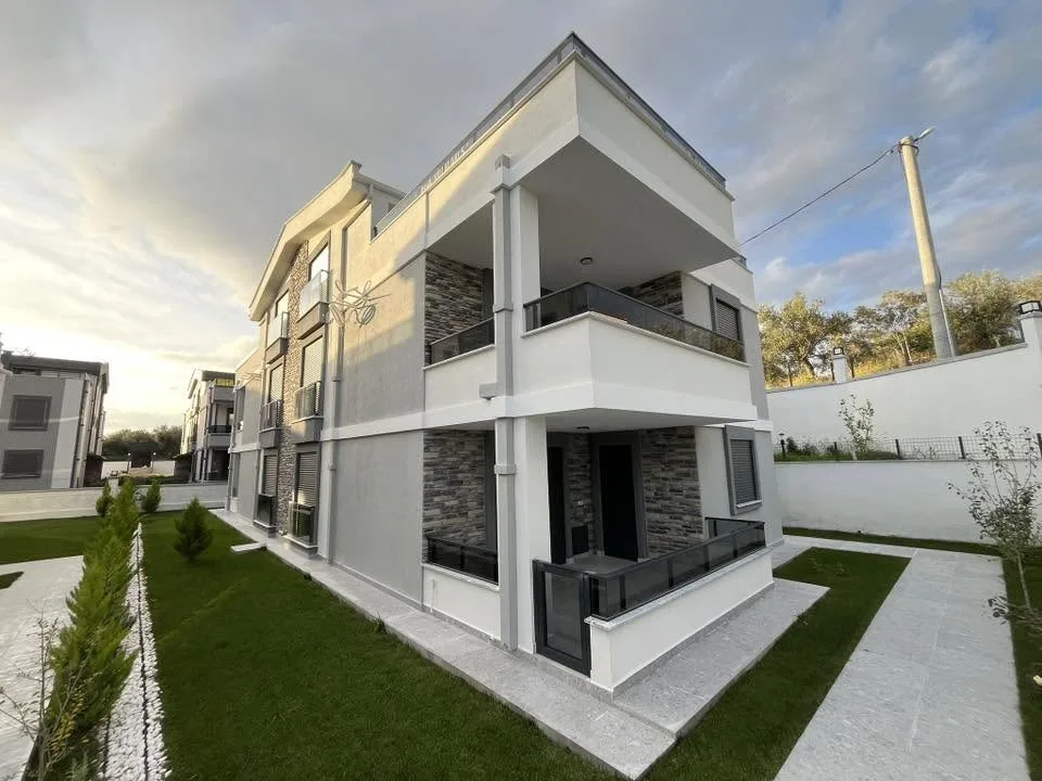 NARLIDA 4+1 ÇOK KULLANIŞLI DENİZE 450 METRE MESAFEDE VİLLA - Görsel 28