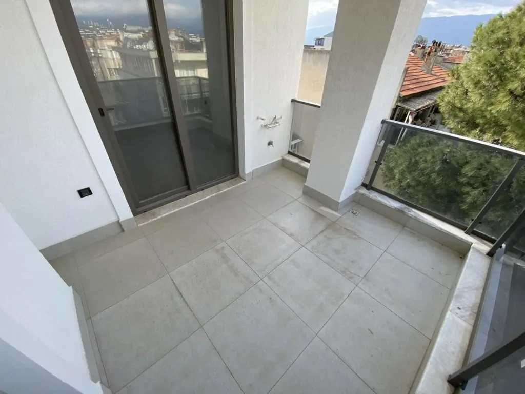 AKÇAY ÇAMLIYOL CADDESİNDE DENİZ VE DAĞ MANZARALI KAT DUBLEKSİ - Görsel 10
