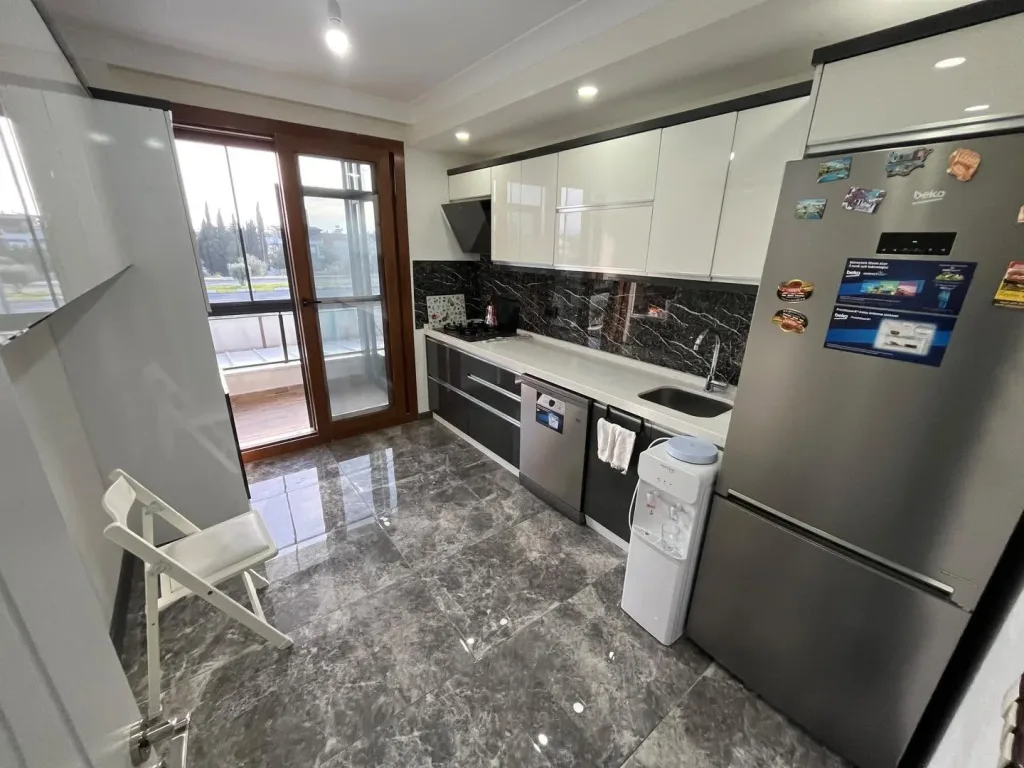 GÜRE AKÇAY YOLU ÜZERİNDE ÖNÜ KAPANMAZ  3 ODA 1 SALON 2 AYRI MUTFAKLI DUBLEKS DAİRE - Görsel 7