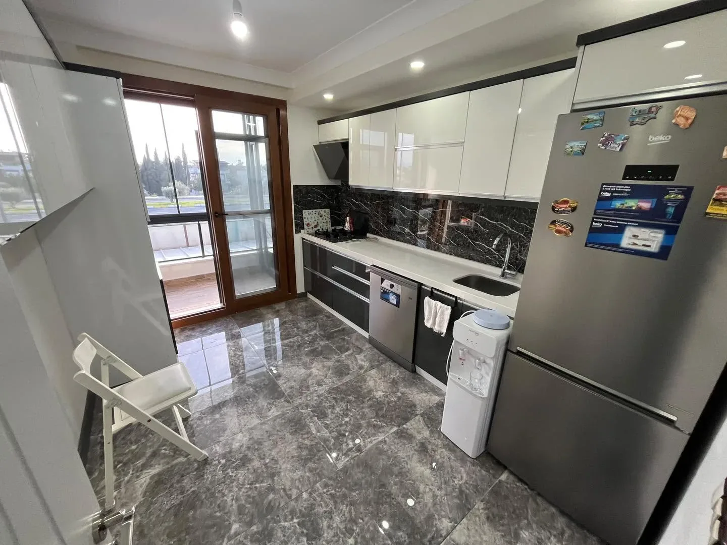 GÜRE AKÇAY YOLU ÜZERİNDE ÖNÜ KAPANMAZ  3 ODA 1 SALON 2 AYRI MUTFAKLI DUBLEKS DAİRE - Görsel 7