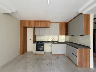ALTINOLUK SAHİLİNDE  BAHÇE KULLANIMLI DENİZE 200 METRE MESAFEDE MUHTEŞEM DAİRE - Görsel 10