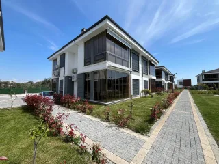 GÜRE SAHİLİNDE ULTRA LÜX HAVUZLU SİTE İÇERİSİNDE 2 ODA 1 SALON AYRI MUTFAK MUHTEŞEM DAİRE - Görsel 20