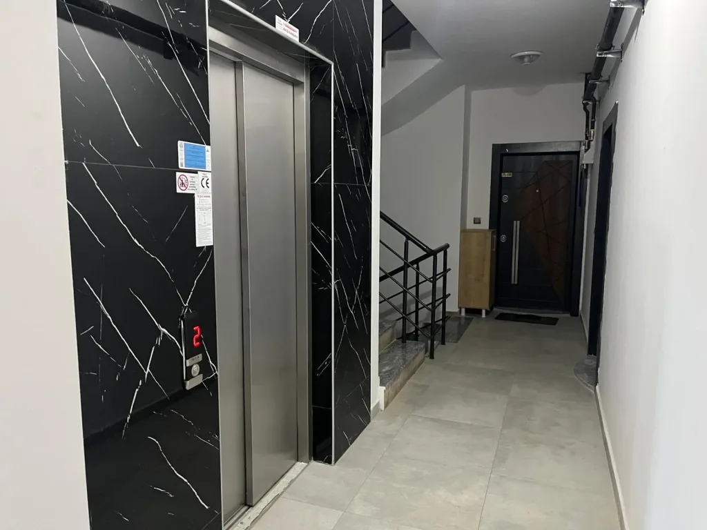 AKÇAY MERKEZDE İZMİR ÇANAKKALE OTOBANINA CEPHELİ 2+1 DUBLEX SIFIR DAİRE - Görsel 21