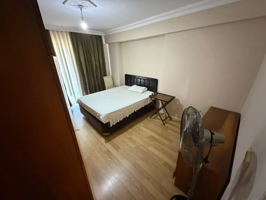 Akçay Yeni Mahalle Karşısında 3+1 Çok Geniş Bahçeli Müstakil Girişli Villa - Görsel 13