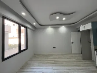 AKÇAY ÇAMLIYOL CADDESİNDE FIRSAT 1+1 SIFIR DAİRE - Görsel 11