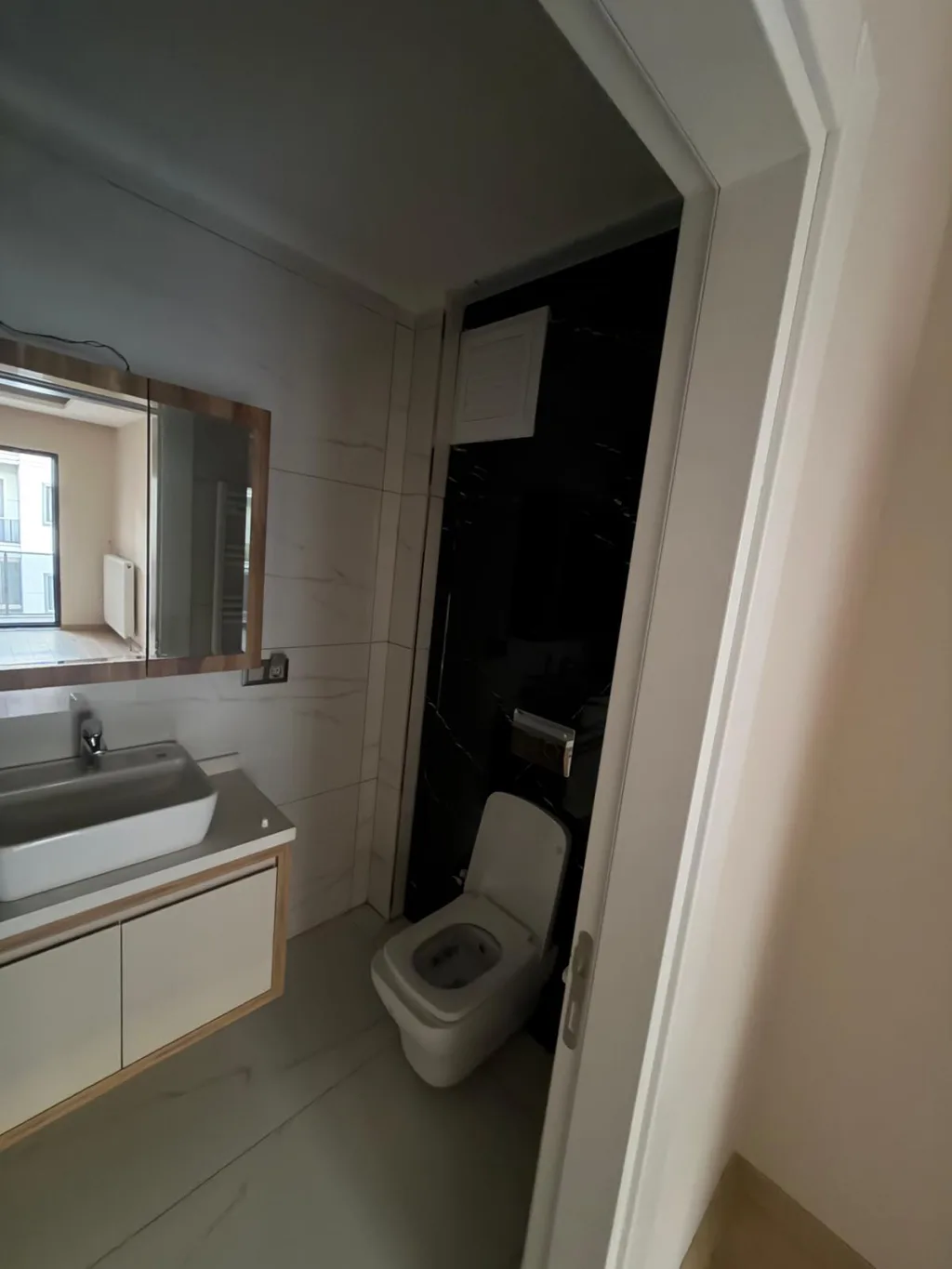 EDREMİT CENNETAYAĞI MAHALLESİNDE PRESTİJ 3 KONUTLARINDA 3+1 AYRI MUTFAK KAPALI GARAJLI LÜX SİTE KONSEPTLİ DAİRE - Görsel 19