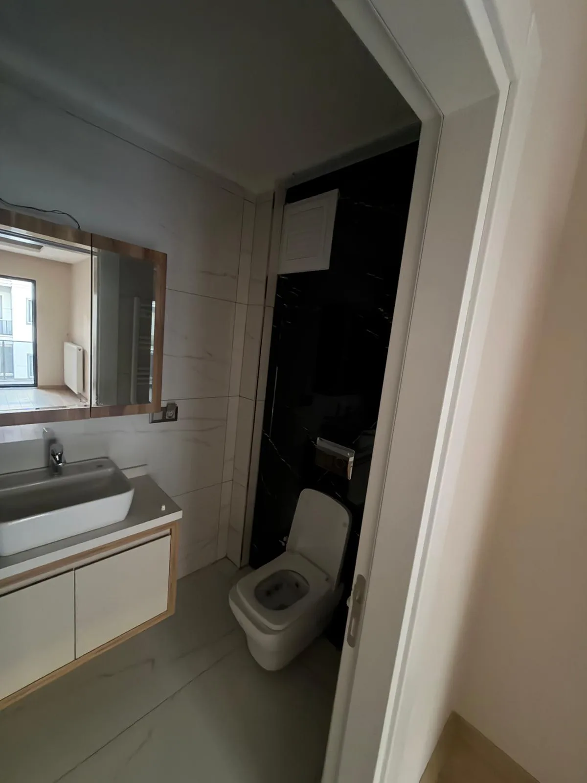 EDREMİT CENNETAYAĞI MAHALLESİNDE PRESTİJ 3 KONUTLARINDA 3+1 AYRI MUTFAK KAPALI GARAJLI LÜX SİTE KONSEPTLİ DAİRE - Görsel 19