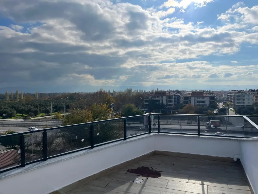 AKÇAY MERKEZDE İZMİR ÇANAKKALE OTOBANINA CEPHELİ 2+1 DUBLEX SIFIR DAİRE - Görsel 22