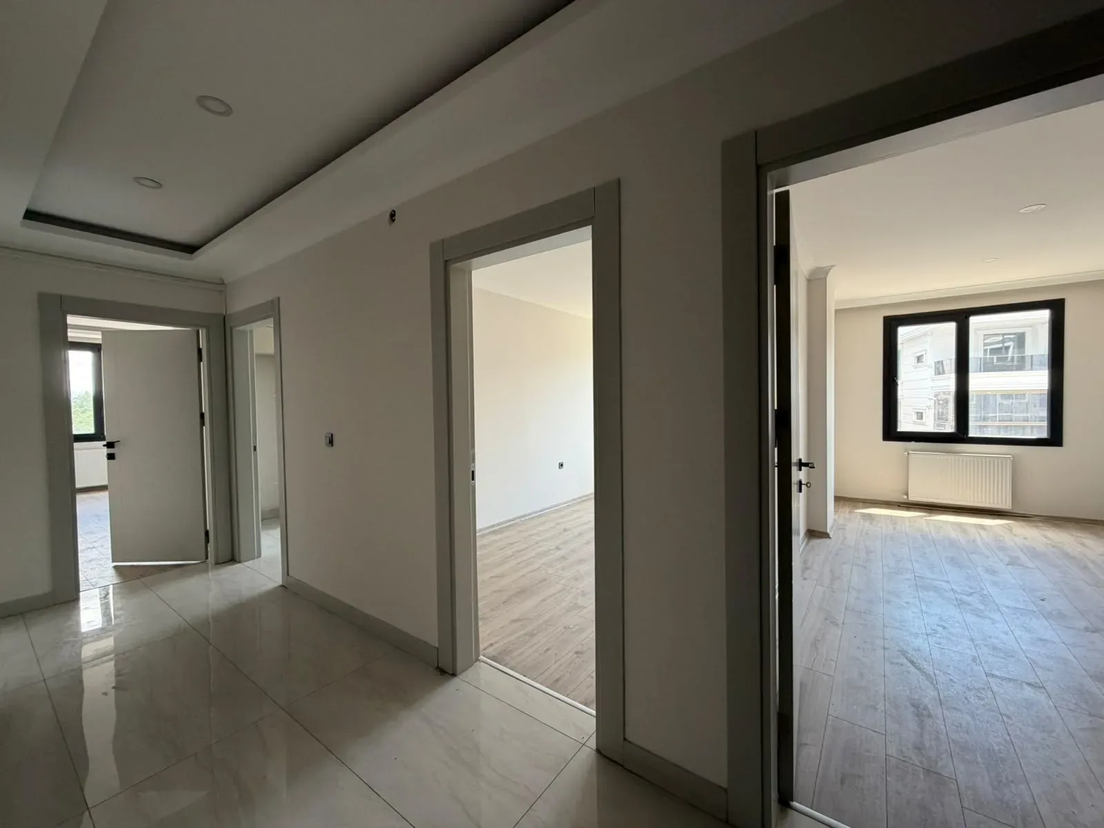 ALTINKUMDA ARA KAT ÖN CEPHE 2+1 AYRI MUTFAK LÜX DAİRE - Görsel 15