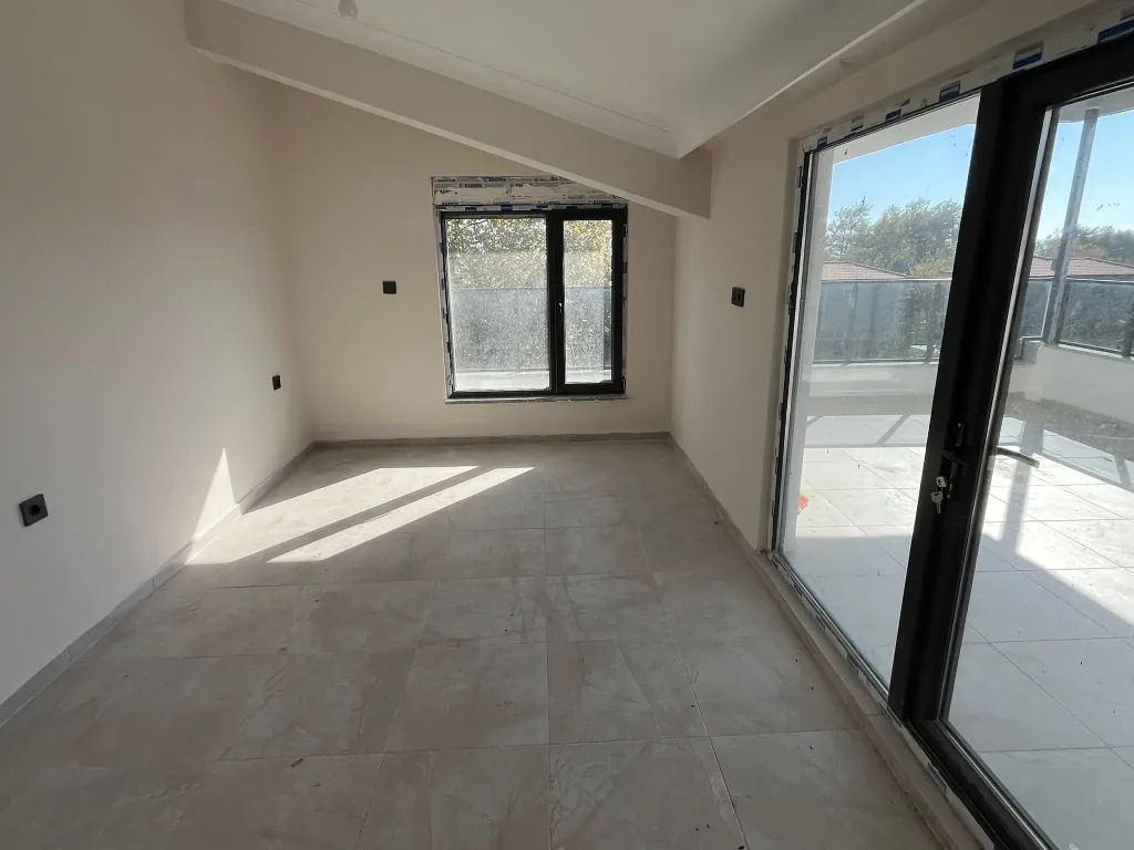 GÜREDE DENİZE SIFIR TADINDA 3+1 TRİPLEX HER ODASINDA EBEVEYN BANYOSU OLAN VİLLA - Görsel 14