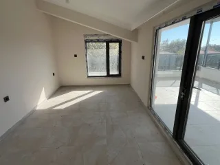GÜREDE DENİZE SIFIR TADINDA 3+1 TRİPLEX HER ODASINDA EBEVEYN BANYOSU OLAN VİLLA - Görsel 14