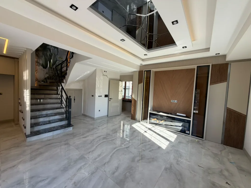 GÜRE SAHİLİNDE 4+1 ULTRA LÜX DENİZE YÜRÜME MESAFESİNDE TRİPLEX VİLLA - Görsel 7