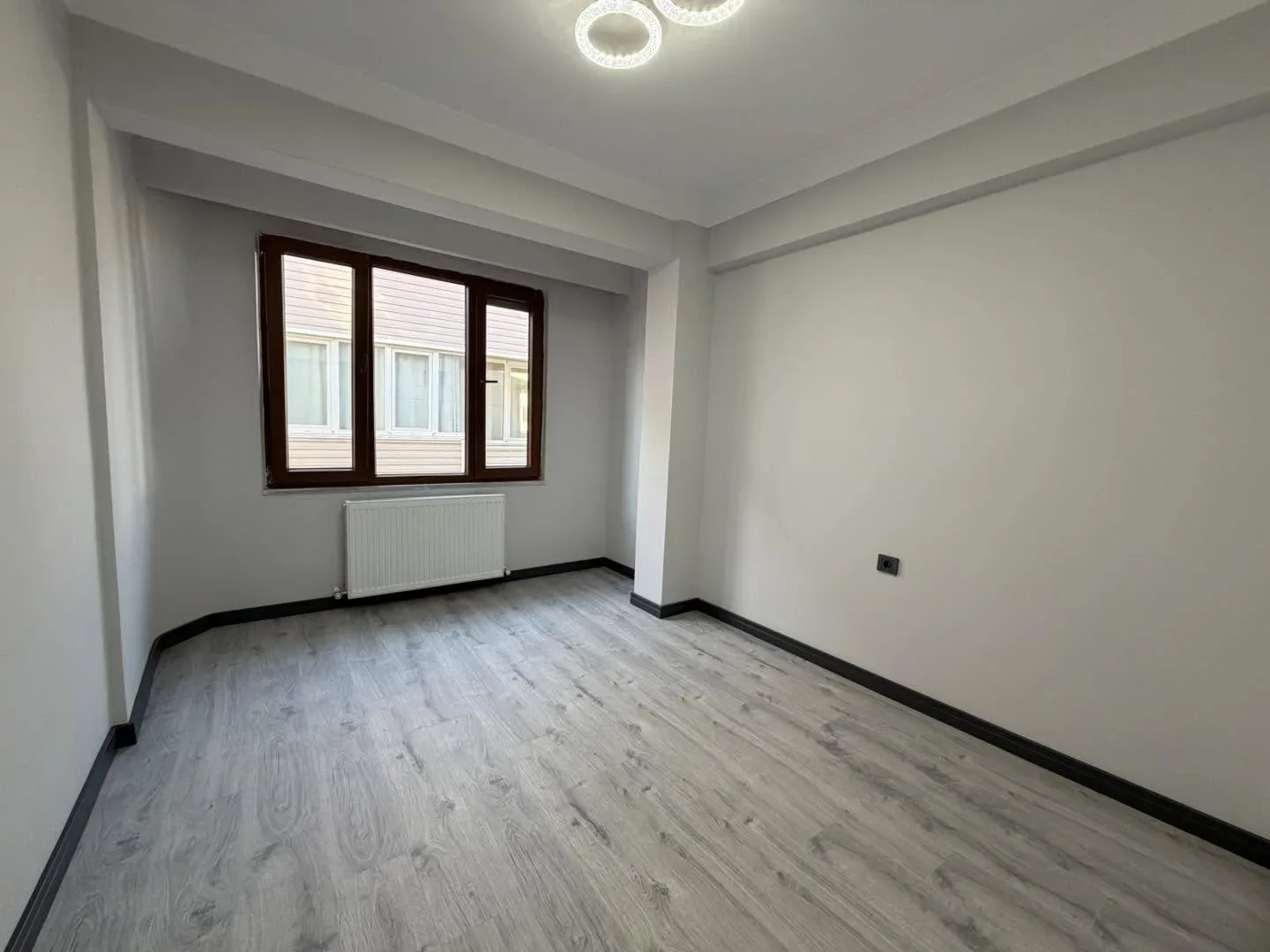 AKÇAY SAHİLİNDE DENİZE KOMŞU ve DEKORASYONUYLA GÖZ BOYAYAN 3+1 MUHTEŞEM VİLLA - Görsel 22