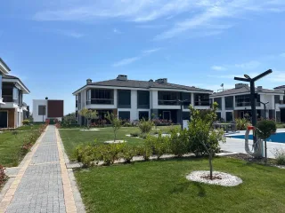 GÜRE SAHİLİNDE ULTRA LÜX HAVUZLU SİTE İÇERİSİNDE 2 ODA 1 SALON AYRI MUTFAK MUHTEŞEM DAİRE - Görsel 6