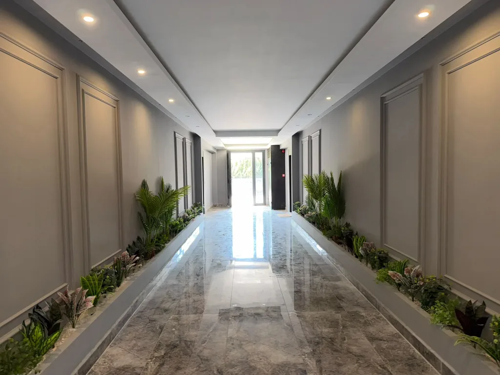 ALTINOLUK SAHİLİNDE  BAHÇE KULLANIMLI DENİZE 200 METRE MESAFEDE MUHTEŞEM DAİRE - Görsel 23