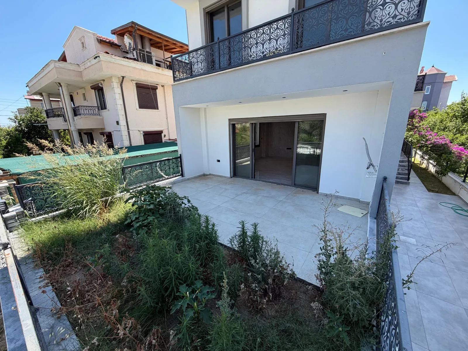 GÜRE FENERDE DENİZE 50 METRE MESAFEDE 4+1 FOURLEX LÜX VİLLA - Görsel 24
