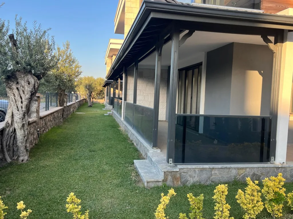 GÜRE SAHİLİNDE ULTRA LÜX SİTE İÇERİSİNDE 3+1 AYRI MUTFAK VİLLA - Görsel 6