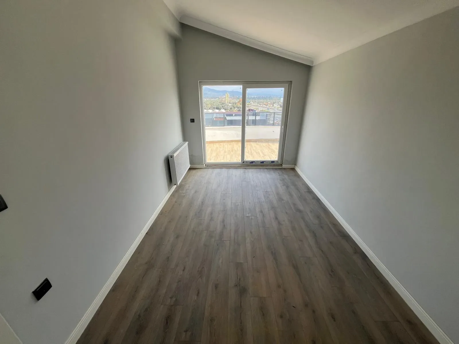 AKÇAY MERKEZDE İZMİR ÇANAKKALE OTOBANINA CEPHELİ 2+1 DUBLEX SIFIR DAİRE - Görsel 19