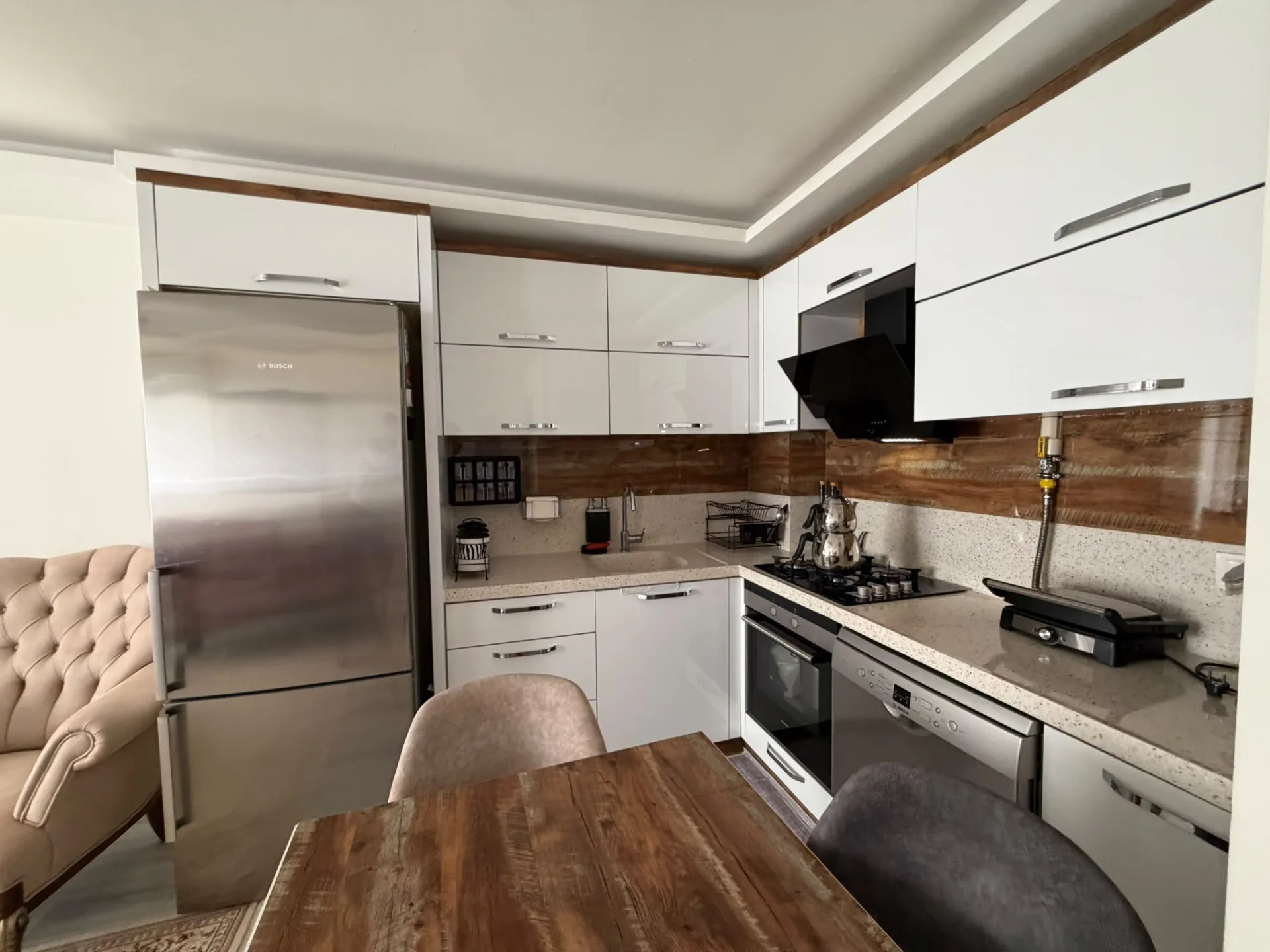 AKÇAY ALTINKUMDA ARA KAT 1+1 ÇOK GENİŞ LÜX DAİRE - Görsel 24