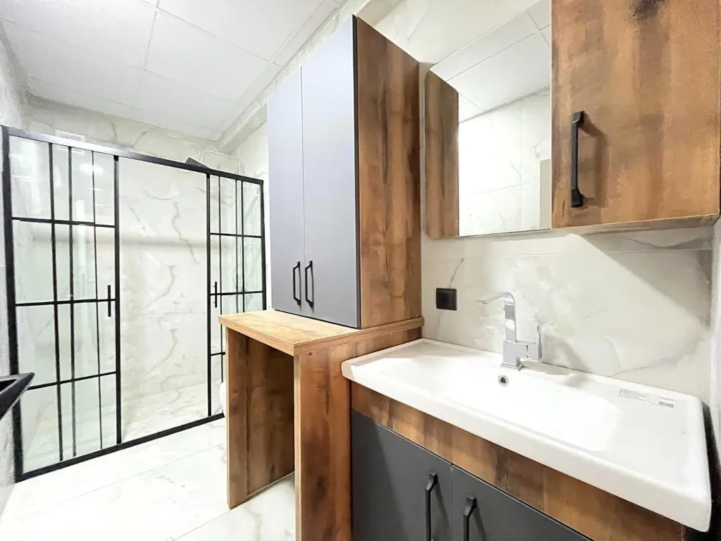 AKÇAY ALTINKUM MAHALLESİNDE 2+1 AYRI MUTFAK EBEVEYN BANYOLU GENİŞ ARA KAT LÜKS DAİRE - Görsel 21