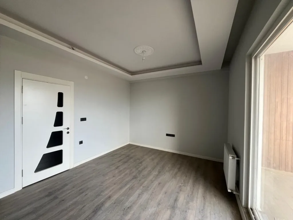 AKÇAY MERKEZDE İZMİR ÇANAKKALE OTOBANINA CEPHELİ 2+1 DUBLEX SIFIR DAİRE - Görsel 11