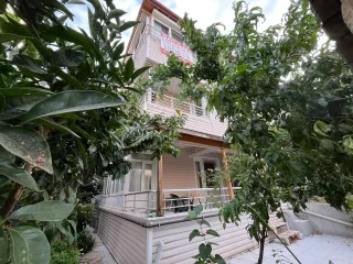 AKÇAY ASKERİ KAMP SAHİLİNDE DENİZE 50 METRE  FULL EŞYALI 4 ODA 2 SALON HARİKA KAT DUBLEXİ - Görsel 3