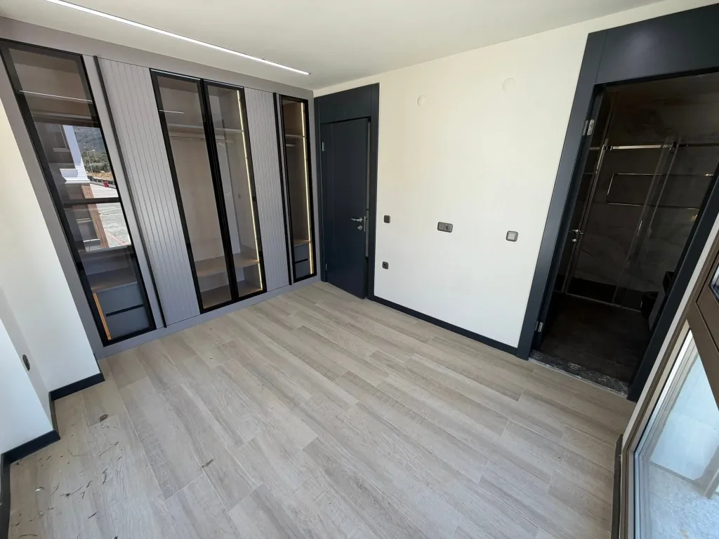 GÜRE SAHİLDE ULTRA LÜX SİTE İÇERİSİNDE TAM BAĞIMSIZ MÜSTAKİL VİLLA - Görsel 21