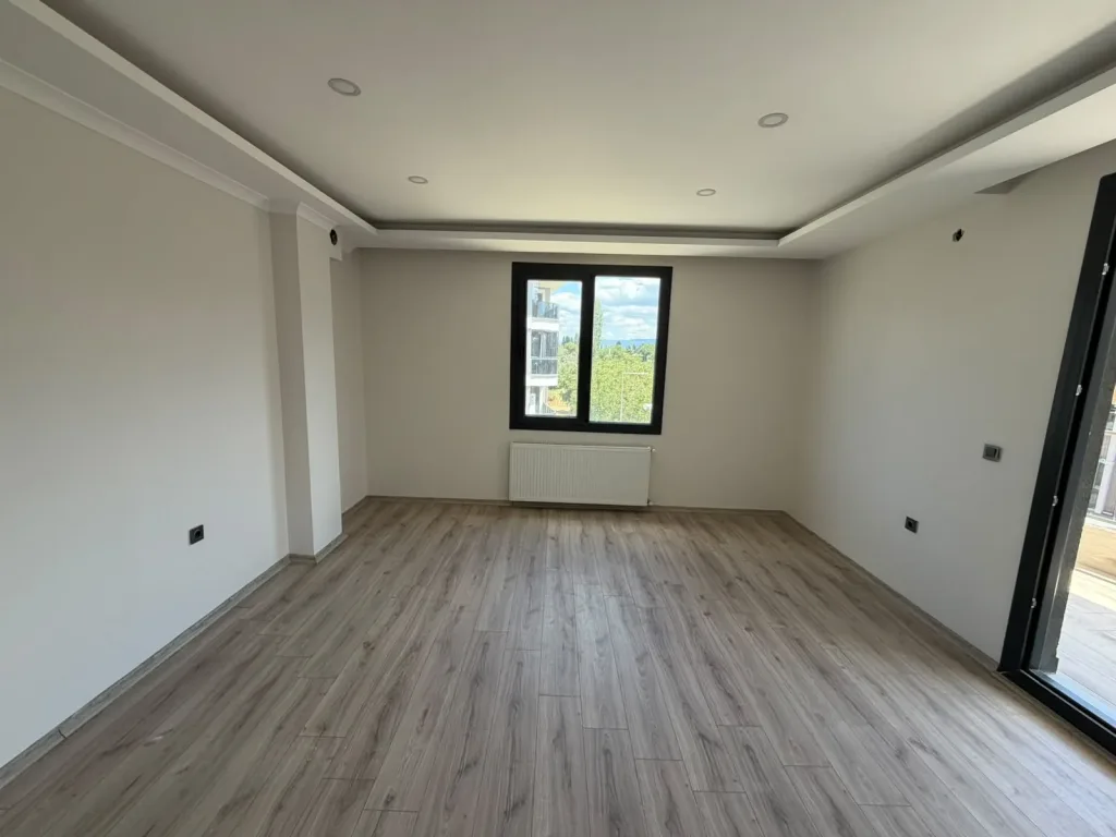 ALTINKUMDA ARA KAT ÖN CEPHE 2+1 AYRI MUTFAK LÜX DAİRE - Görsel 4