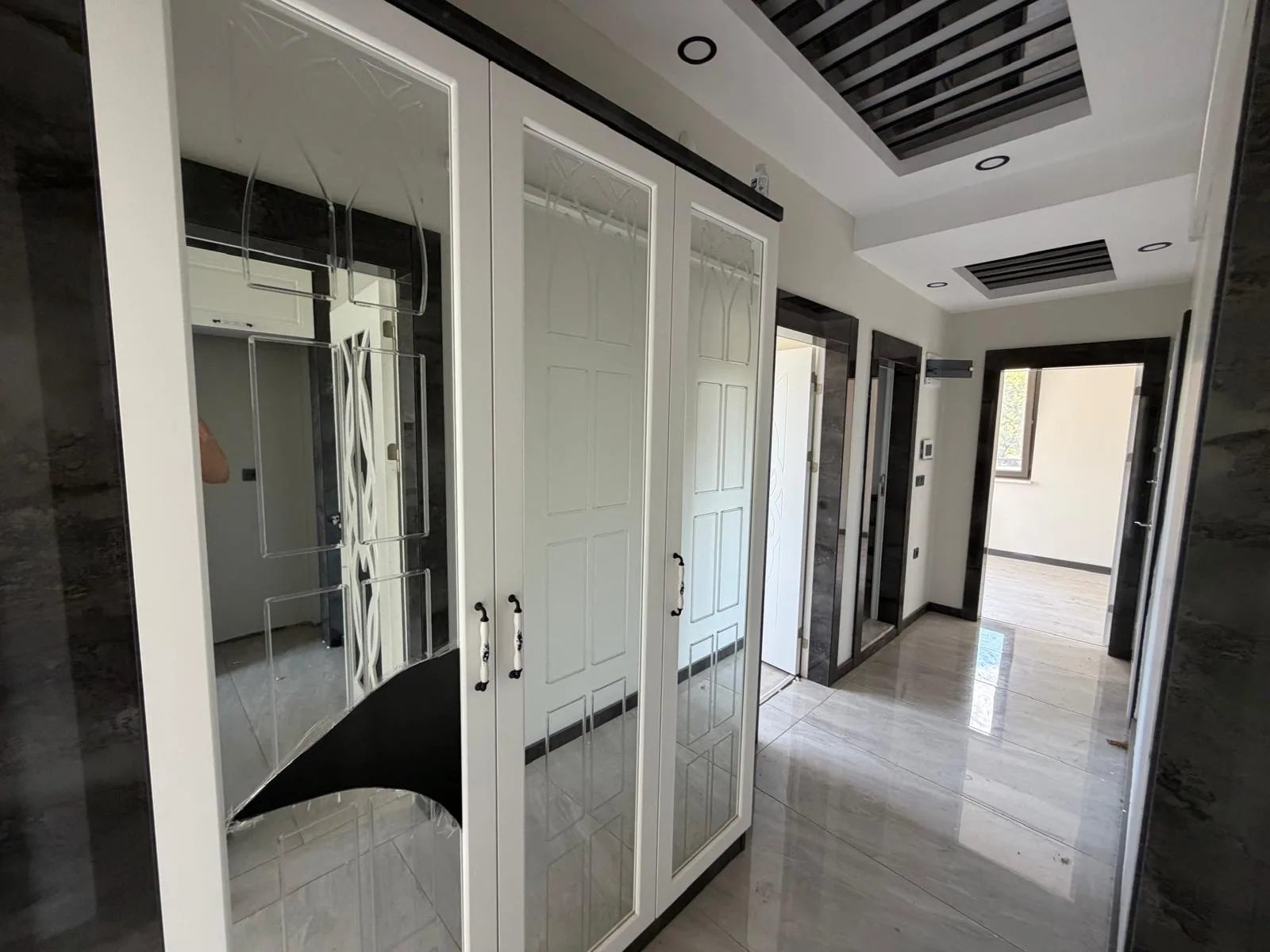İKİZÇAYDA 2+1 AYRI MUTFAK UYGUM FİYATLI DAİRE - Görsel 24