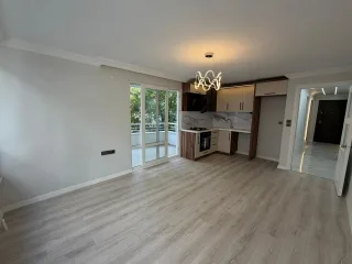 ALTINKUM PAZAR CADDESİ YEŞİLLİKLERLE DOLU GİRİŞ KAT 2+1 - Görsel 1