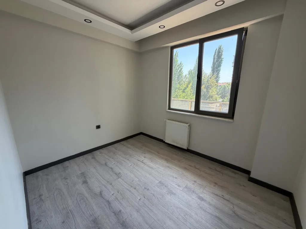 İKİZÇAYDA 2+1 AYRI MUTFAK UYGUM FİYATLI DAİRE - Görsel 18