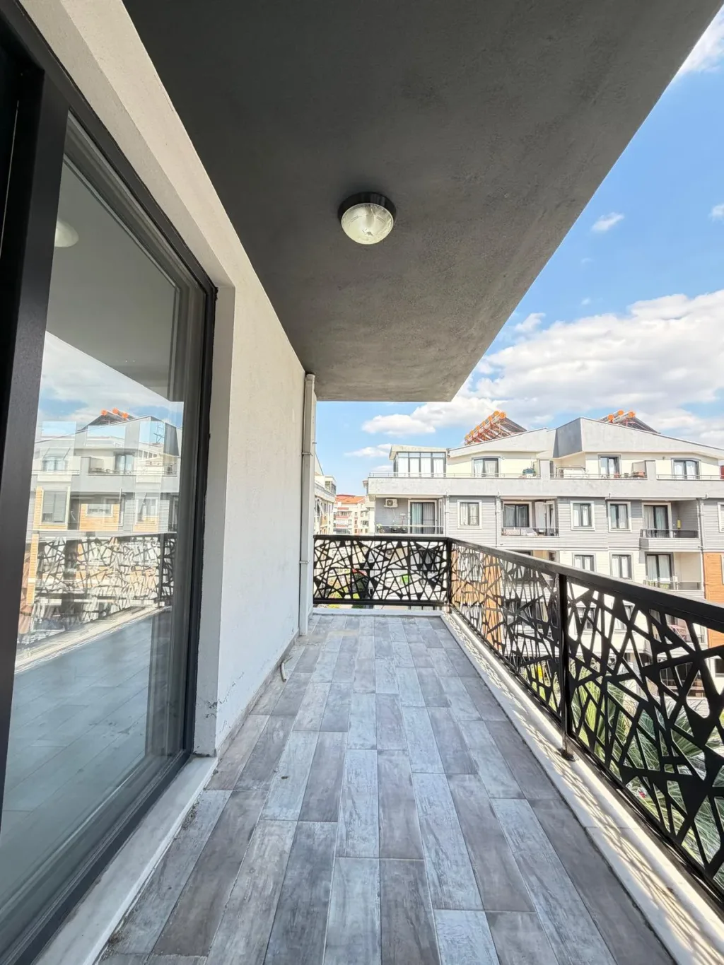 AKÇAYIN EN PRESTİJLİ SİTESİNDE 3+1 AYRI MUTFAK LÜKS DAİRE - Görsel 29