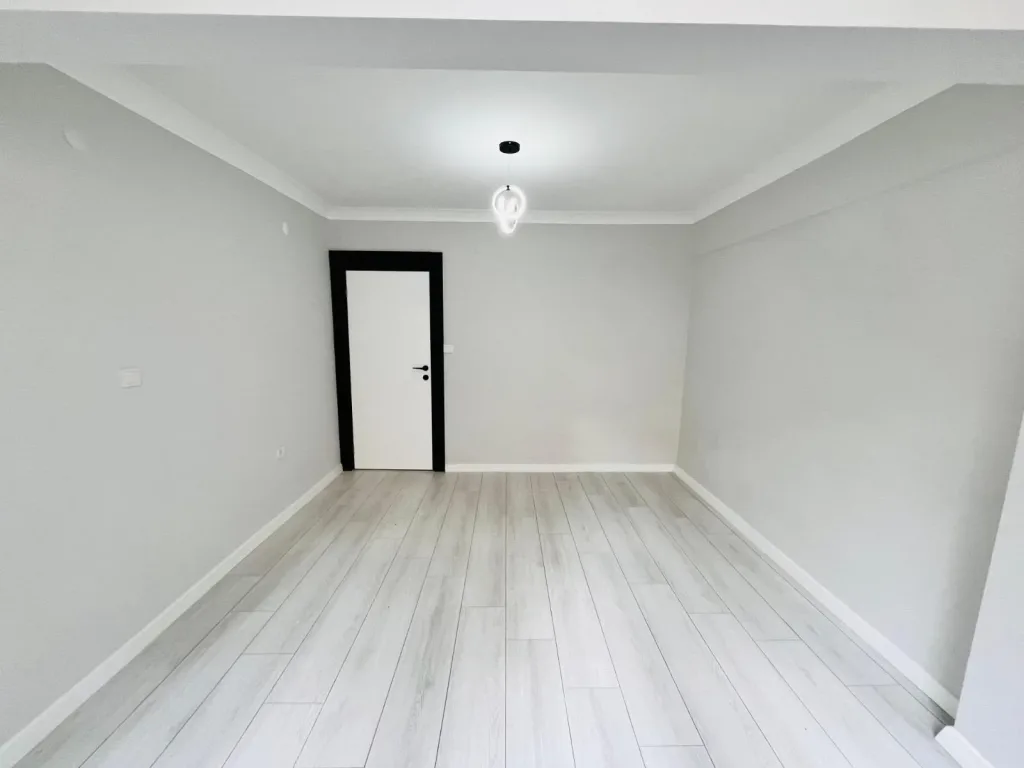 AKÇAY MERKEZDE İÇİ RESTORE EDİLMİŞ BAHÇELİ 2+1 - Görsel 20