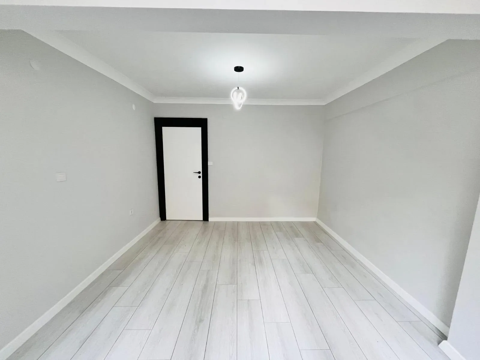 AKÇAY MERKEZDE İÇİ RESTORE EDİLMİŞ BAHÇELİ 2+1 - Görsel 20