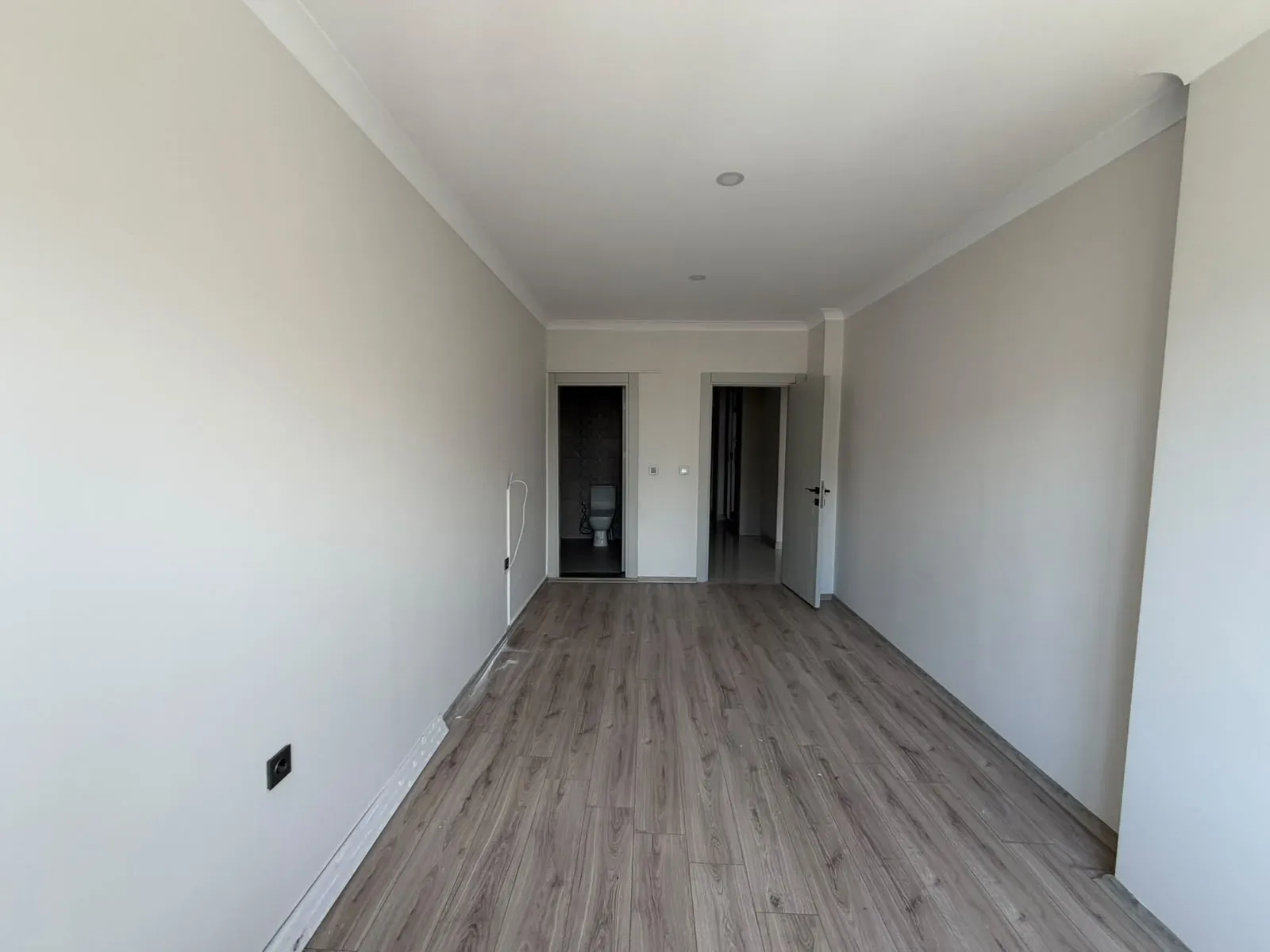 ALTINKUMDA ARA KAT ÖN CEPHE 2+1 AYRI MUTFAK LÜX DAİRE - Görsel 12