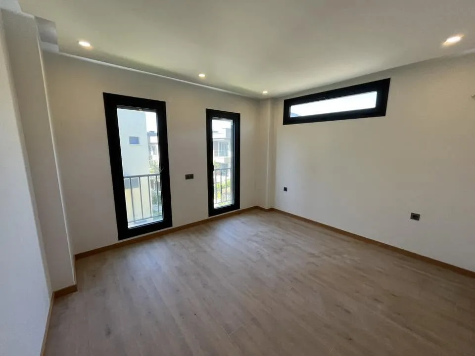 GÜREDE RAMADA OTEL BÖLGESİNDE TAM BAĞIMSIZ MÜSTAKİL HAVUZLU ULTRA LÜX 4+1 VİLLA - Görsel 30