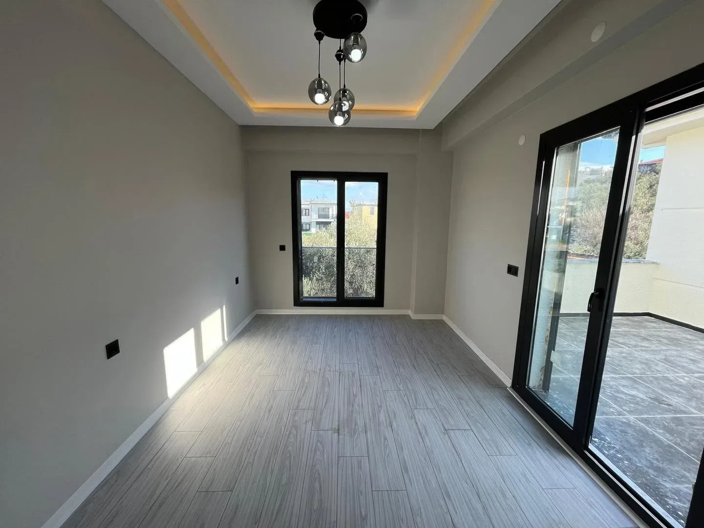 KAZDAĞLARI KIZILKEÇİLİDE HAVUZLU MÜSTAKİL GİYİNME ODALI ÇOK GENİŞ ULTRA LÜX VİLLA - Görsel 17