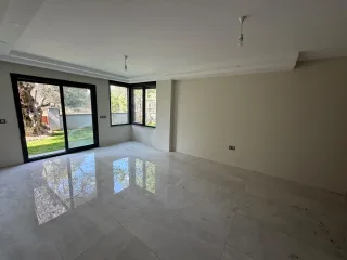 ALTINOLUK SAHİLİNDE  BAHÇE KULLANIMLI DENİZE 200 METRE MESAFEDE MUHTEŞEM DAİRE - Görsel 19