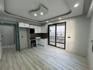 AKÇAY ÇAMLIYOL CADDESİNDE FIRSAT 1+1 SIFIR DAİRE - Görsel 5